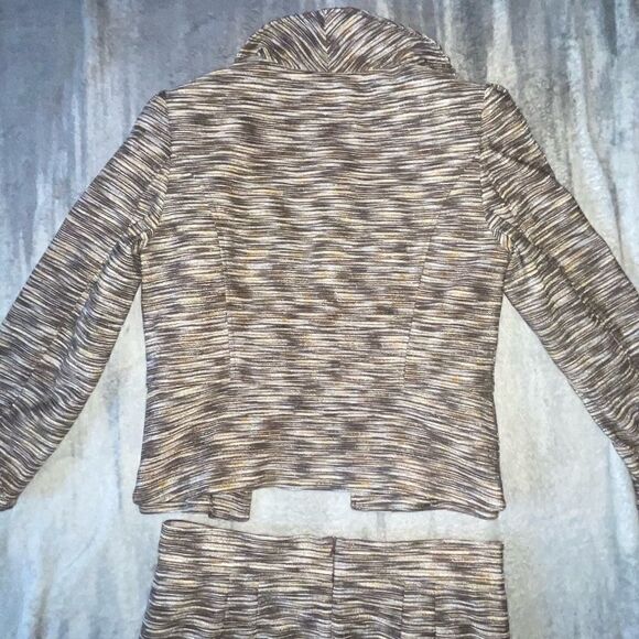 isabel & nina 2 Piece Suit - Picture 14 of 16